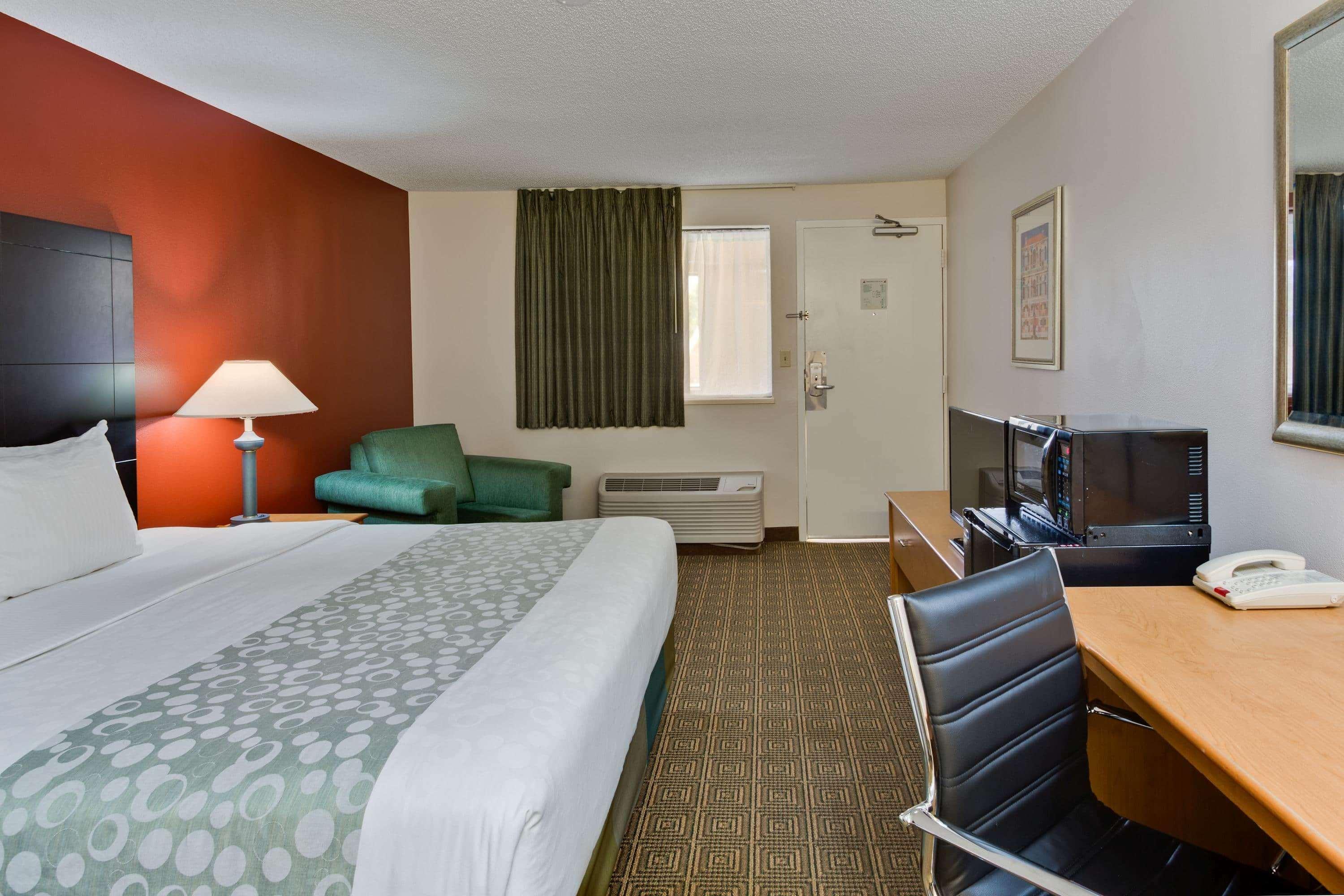 Sea Mystique 3* Garden City
